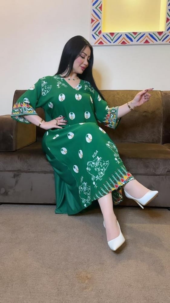 جلابية اليوم الوطني السعودي بلون أخضر – زي تراثي فاخر للنساء