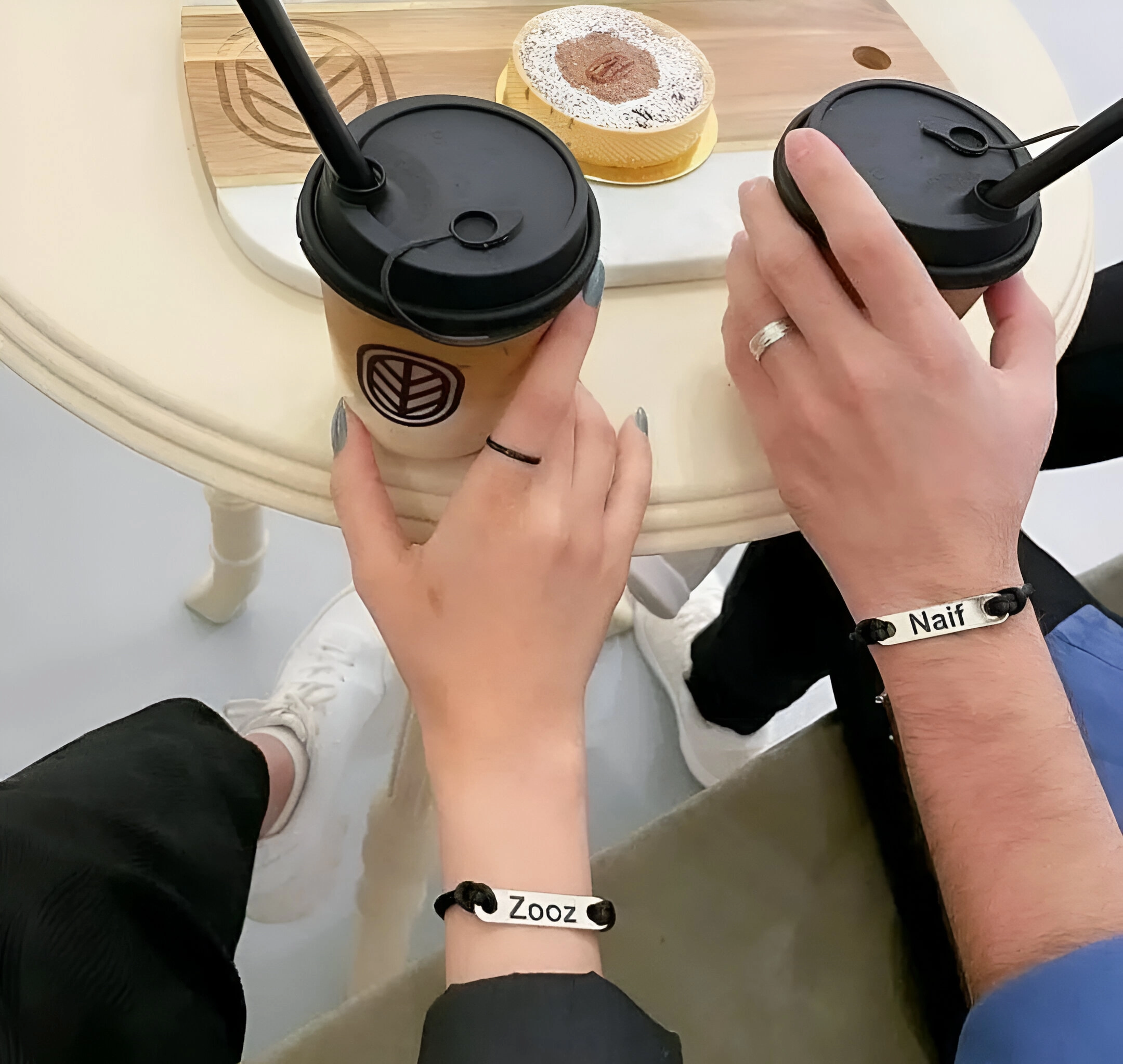 اساور نسائية فضة بالاسم