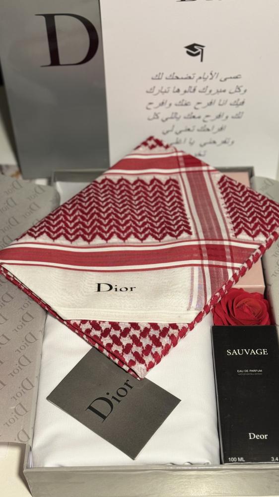 بوكس رجالي للطلاب الخريجين انيق ومميزة