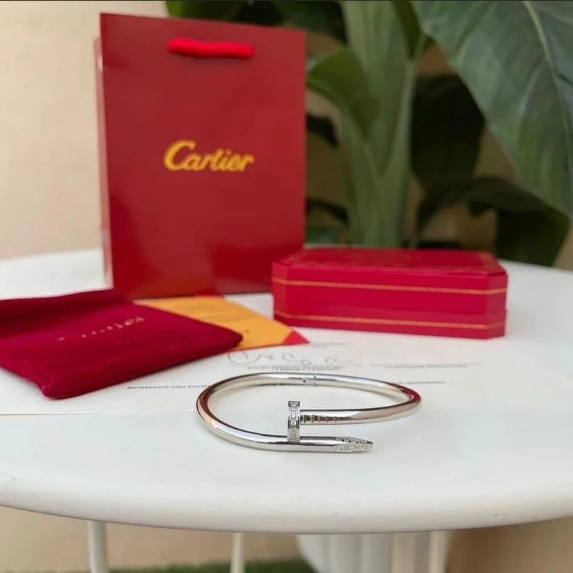 اساور ماركة كارتير اسوارة كارتير المسمار