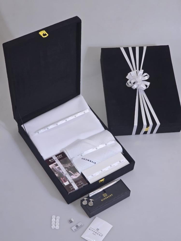 طقم هدايا رجالي فاخر لعيد الميلاد –  هدية رجالية ماركة