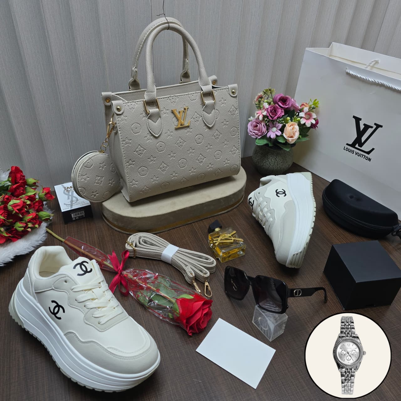 هدايا العيد نسائية - بوكس شنطة وشوز ماركة مع ساعة وعطر ونظارة