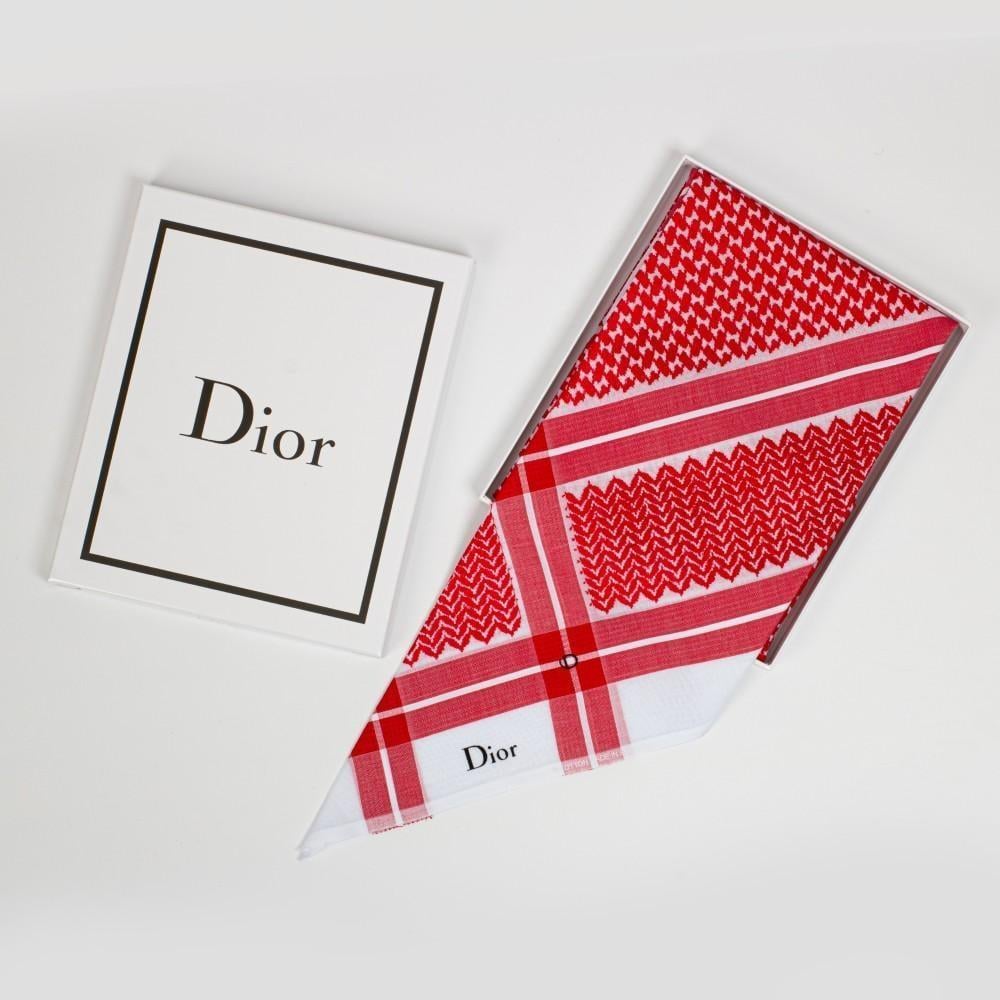 شماغ ديور كاجوال أصلي – إطلالة يومية أنيقة بتصميم عصري وخامة مريحة