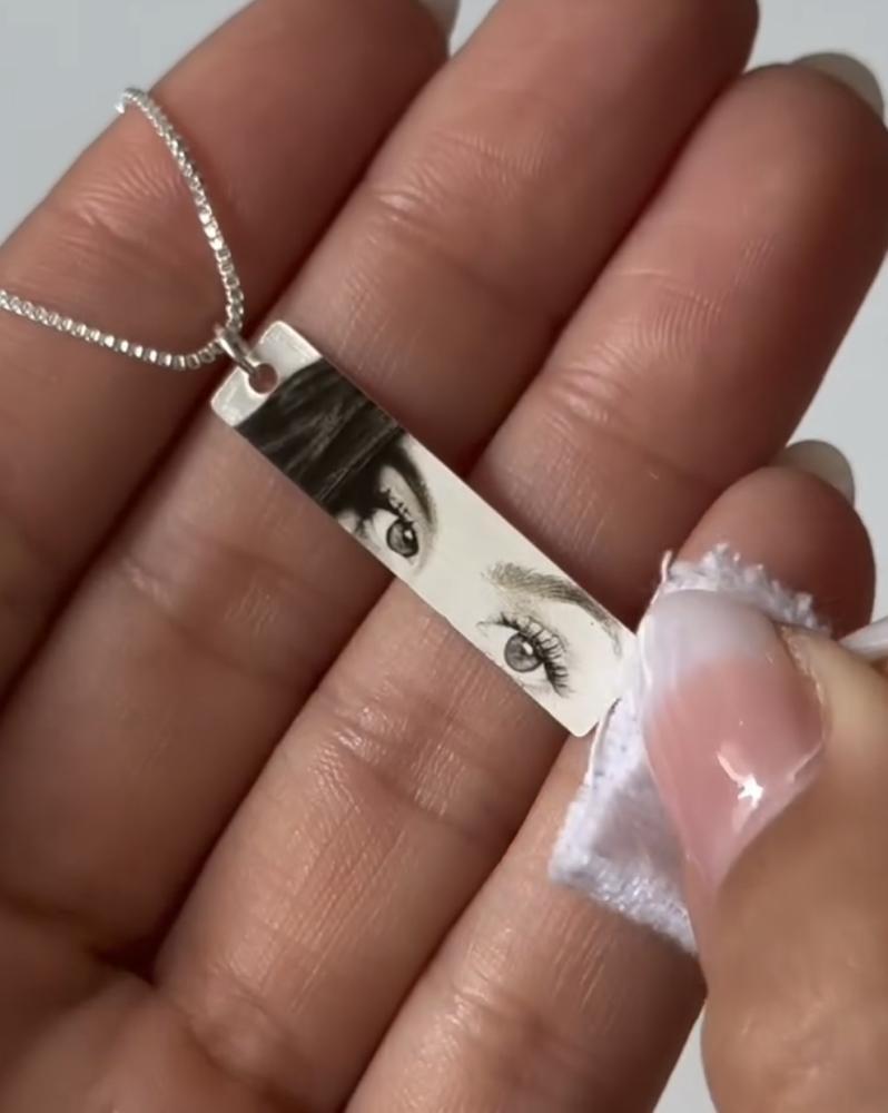 سلسال بحفر صورة العين وكتابة عبارات على الطلب – سلسلة شخصية للإهداء والمناسبات