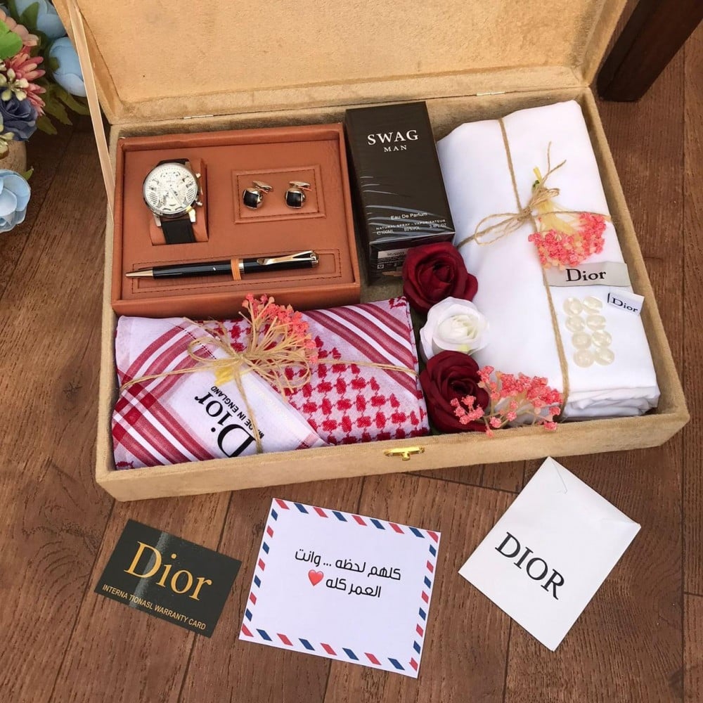 طقم هدايا رجالي فاخر ماركة Dior – قماش، شماغ، ساعة، عطر، قلم وكبك