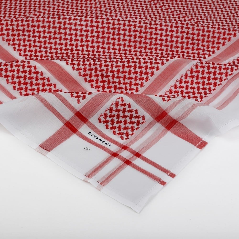 شماغ يوم التأسيس السعودي – تصميم تراثي أنيق للرجال