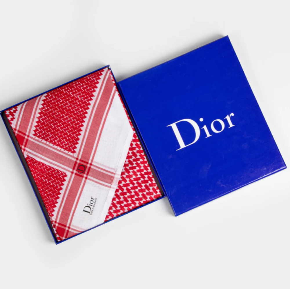 شماغ ديور بريميوم أصلي – آخر إصدار 2025 بتصميم فخم وأناقة كلاسيكية