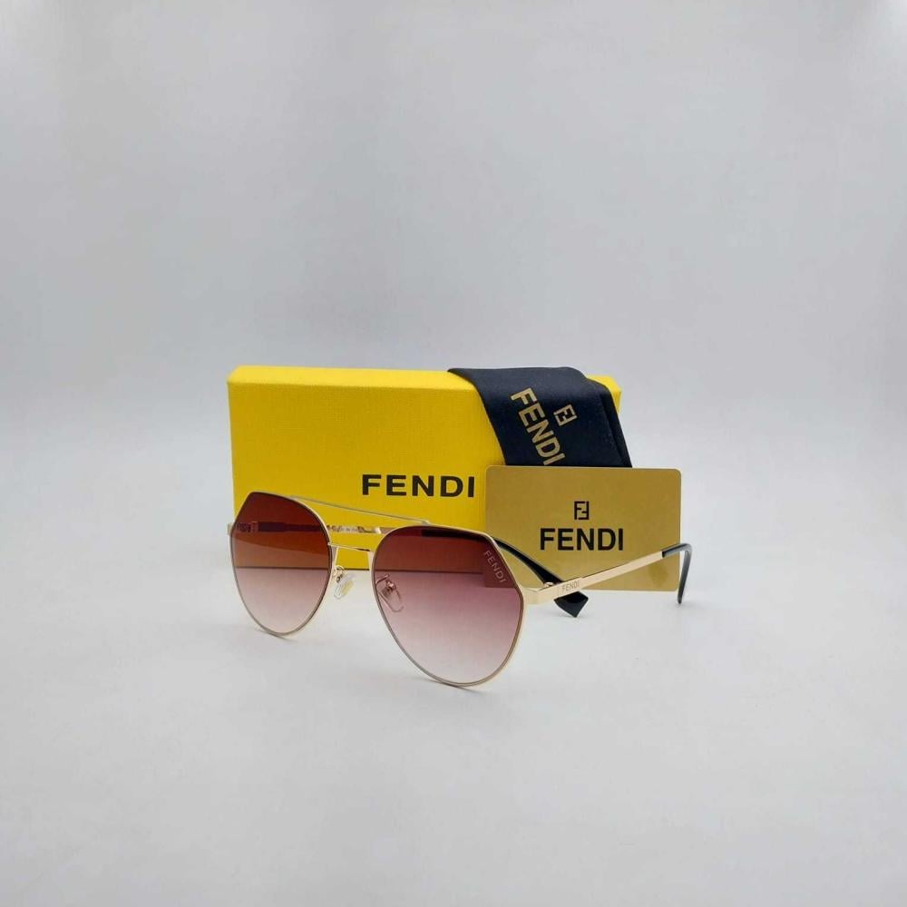 نظارة رجالية ماركة فيندي 2025