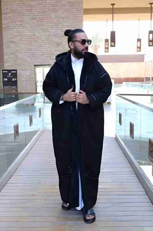 فروة رجالية شتوية فاخرة باللون الأسود